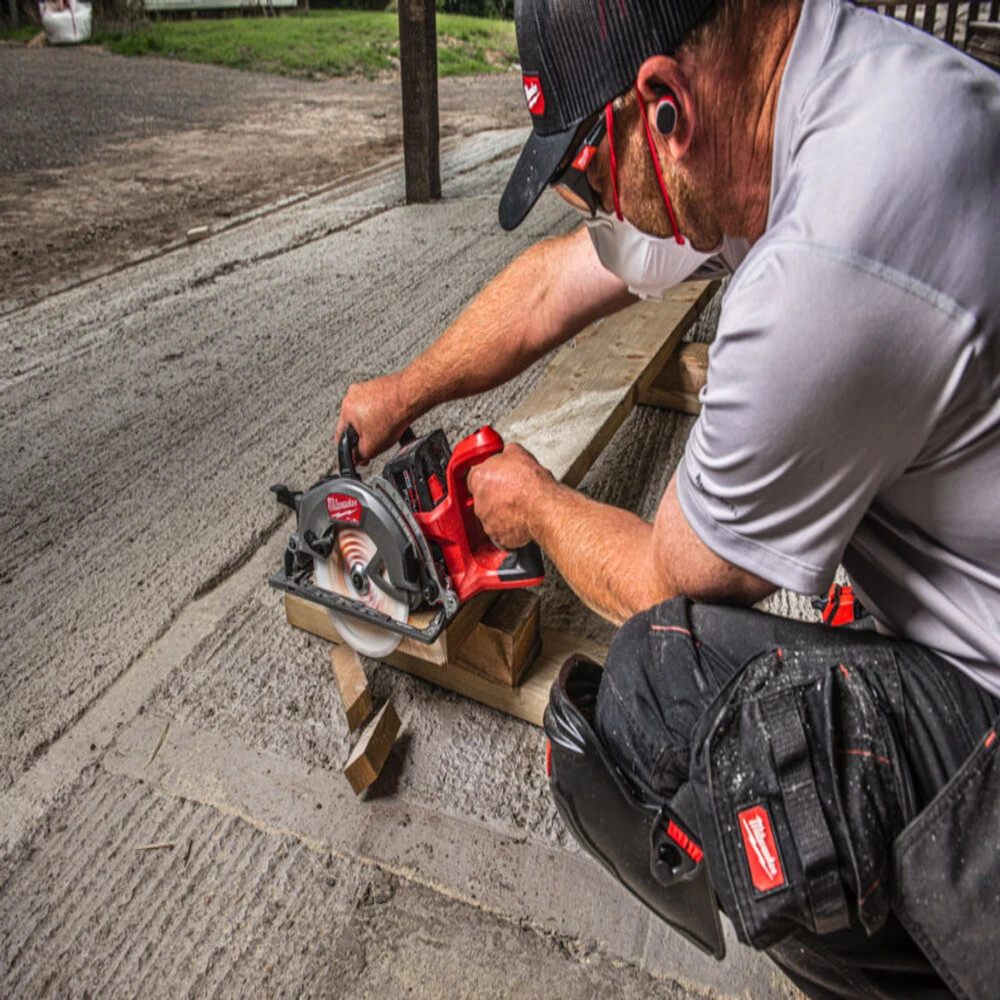 Milwaukee Gen II Rear Handle high output Circular Saw