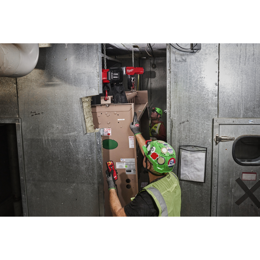 Milwaukee M18 BLCHTO Brushless 1 Ton Chain Hoist with One-Key