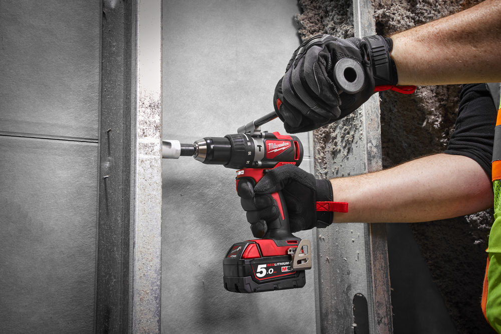 Milwaukee M18 Brushless Combi Drill M18BLPD2-0