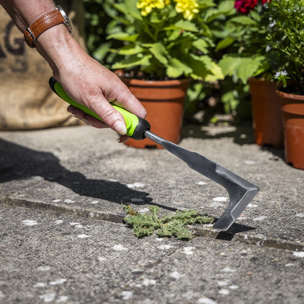 garden knife for weeding, transplanting, pruning, and general garden maintenance