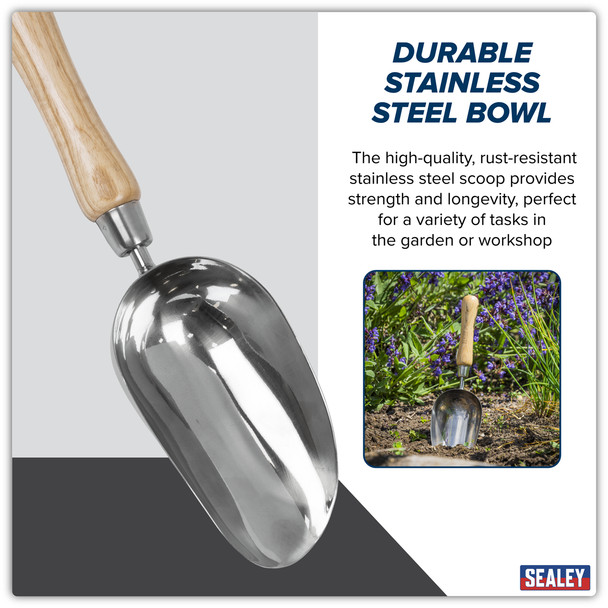 garden scoop is Ideal for gardening, potting, transferring dry ingredients, or even using in a workshop, this scoop is a practical tool for both indoor and outdoor tasks.