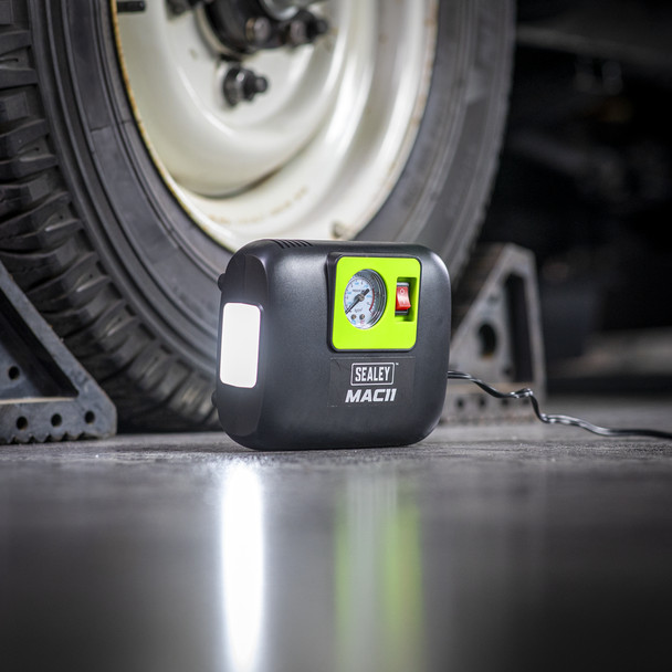 Sealey Tyre Inflator with Worklight 12V MAC11