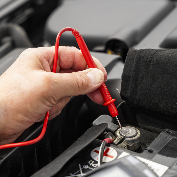 • INTELLIGENT AUTO-RANGING - The multimeter automatically detects and selects the required test function, AC/DC, voltage/current, resistance and continuity.