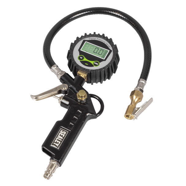 HIGH ACCURACY – Calibrated in psi, bar and kPa (0-12bar and 0-170psi).