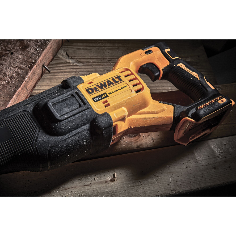 DeWalt 18v XR Brushless Reciprocating Saw (Body Only) DCS386NT-XJ