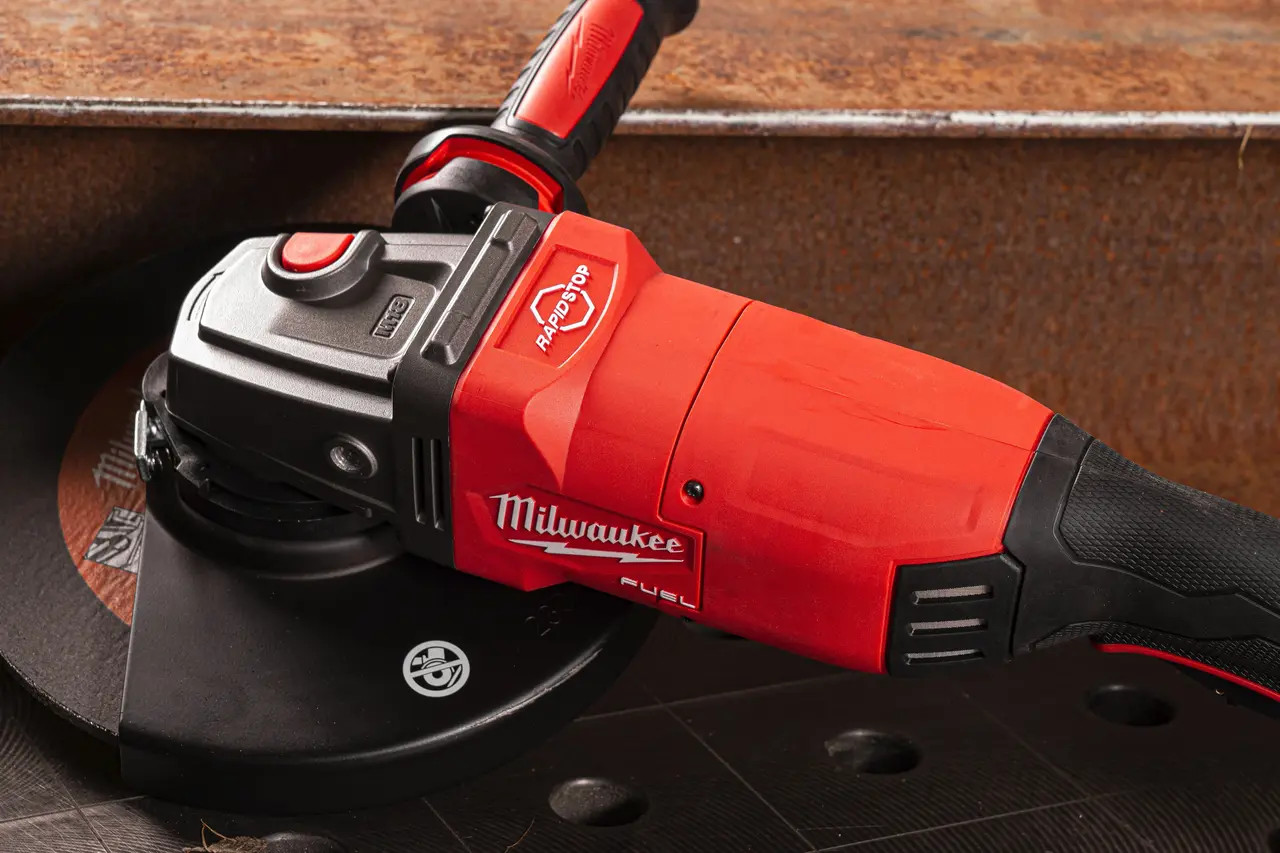 Milwaukee cordless M18 230mm Angle Grinder