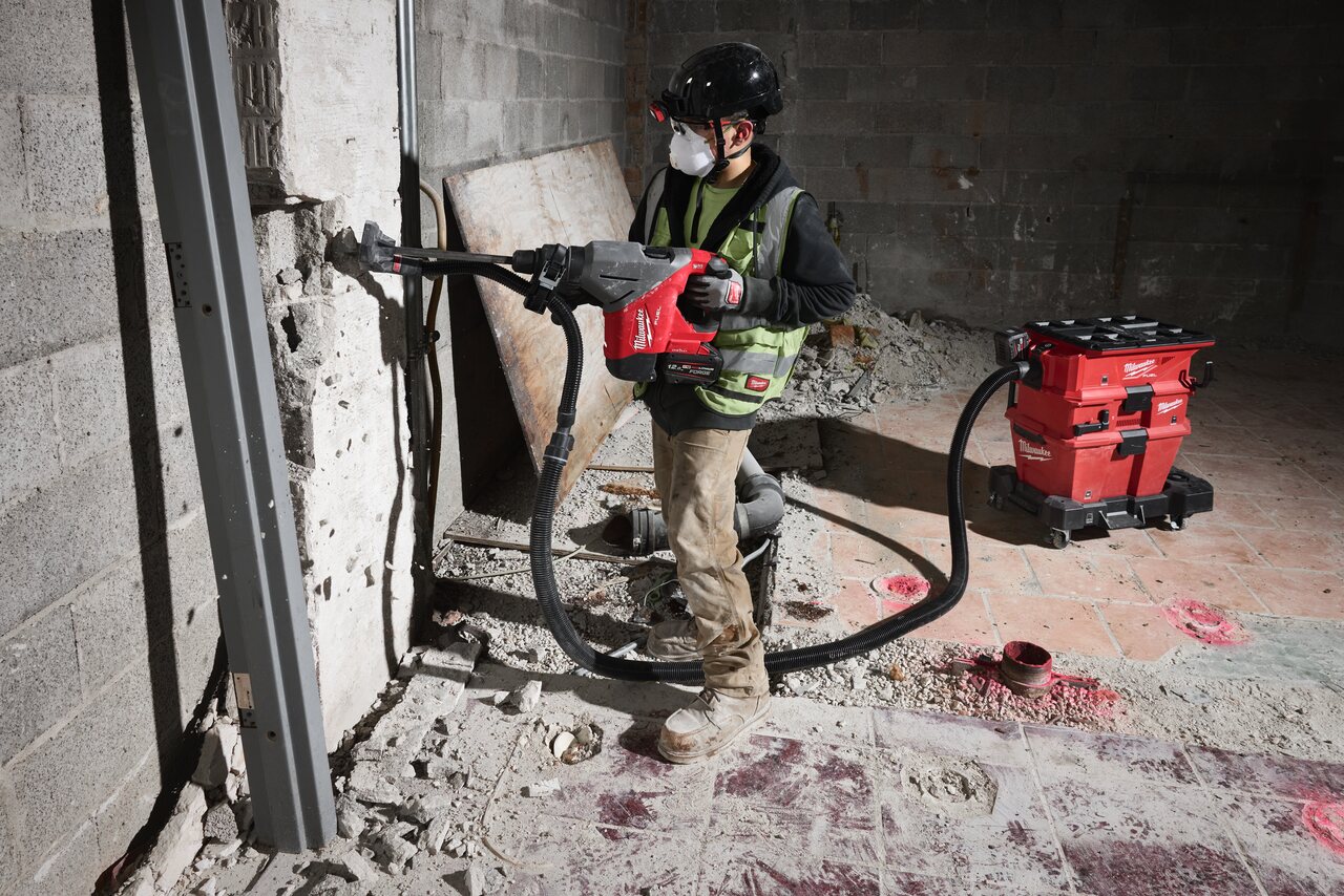 Milwaukee cordless heavy duty SDS Max  hammer drill