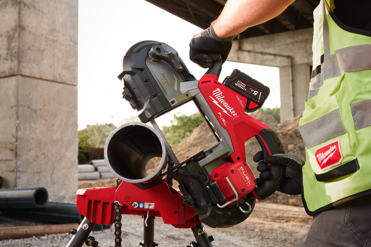 Milwaukee M18 Fuel Dual Trigger Bandsaw with One-Key M18FBS127DO-0C