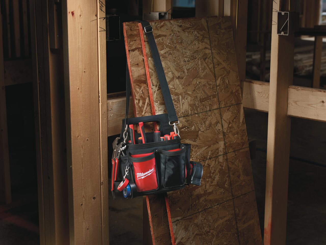Adjustable Milwaukee work pouch 4932500308