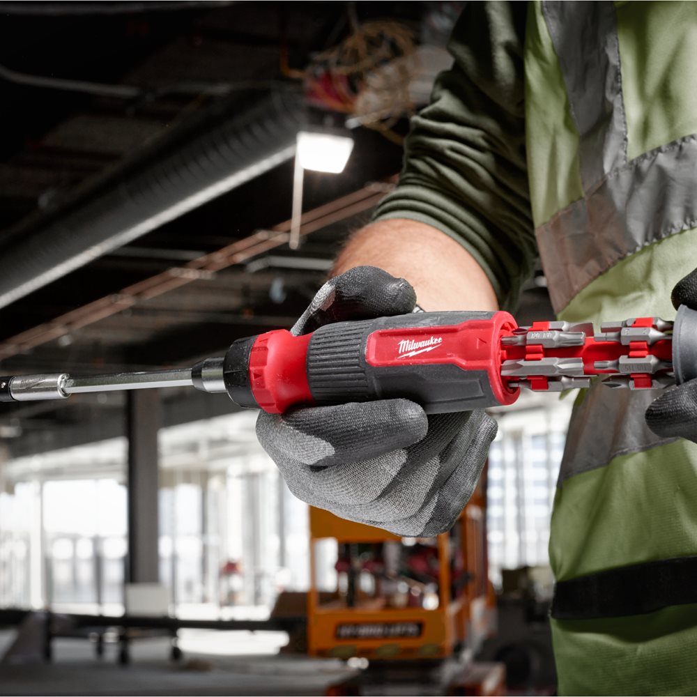 Milwaukee 27 in 1 Ratchet Multi-Bit Screwdriver 4932480583