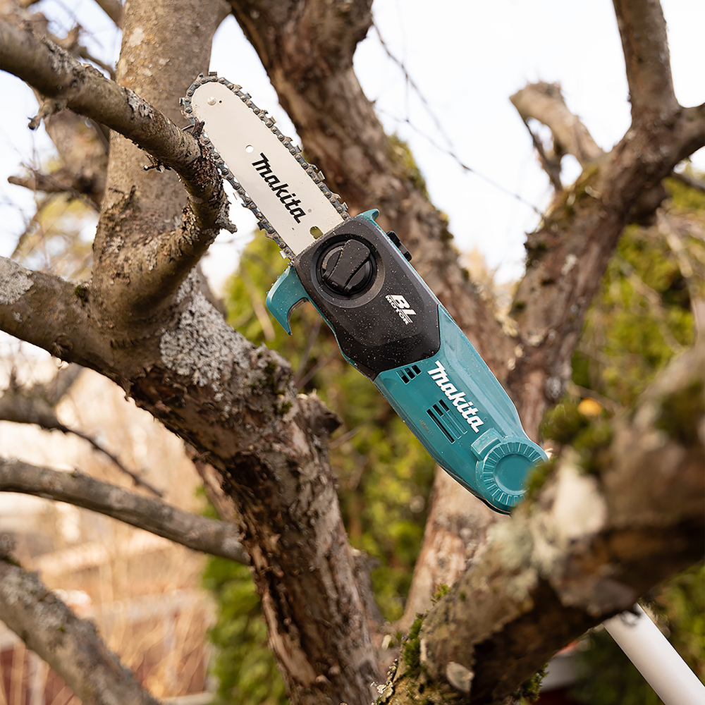 Makita DUA200RT 18v LXT 200mm Cordless Pole Saw with 5.0Ah Battery Kit