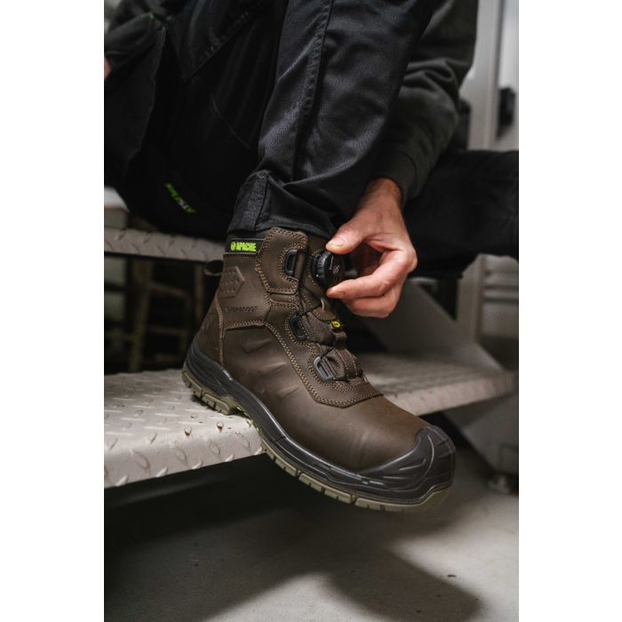 Apache comfortable work boots