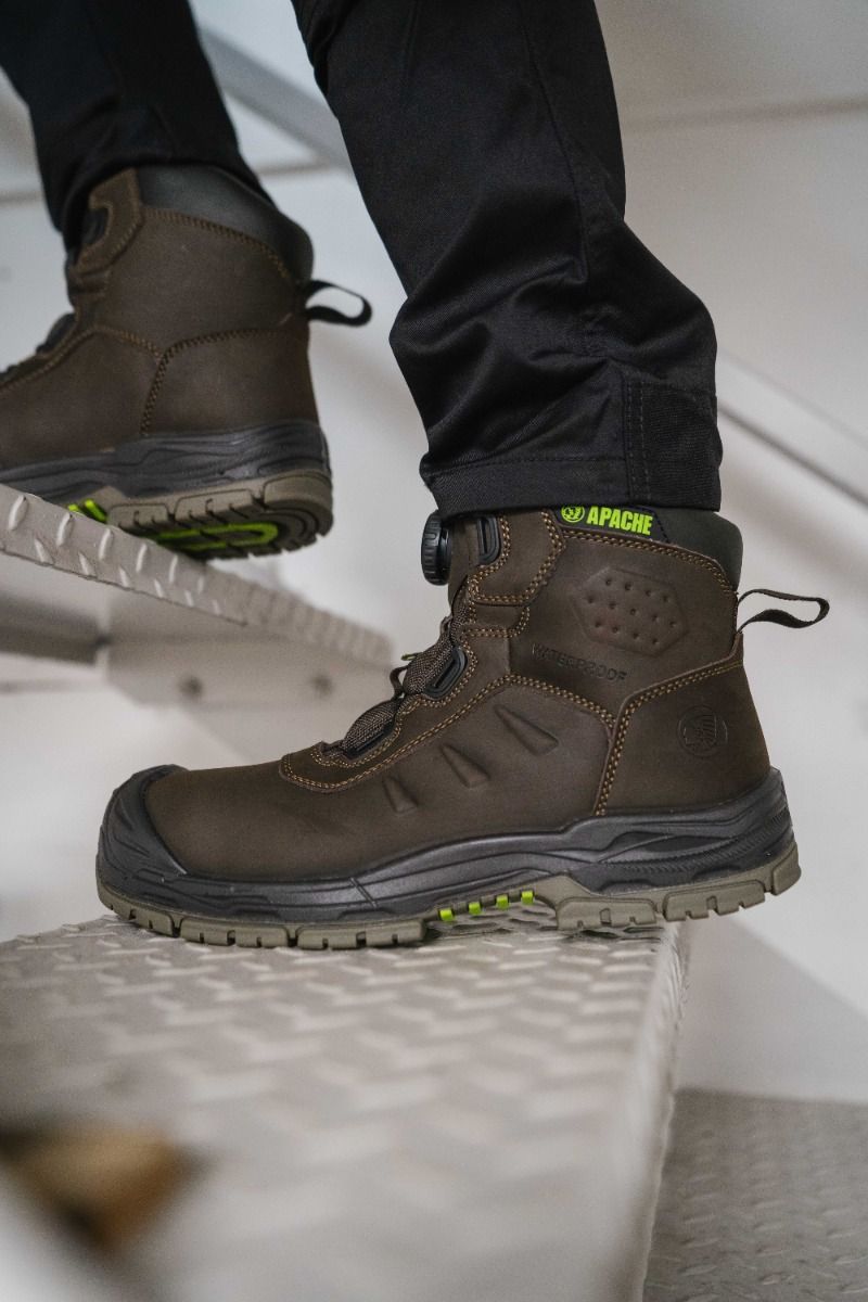 Apache waterproof work boots