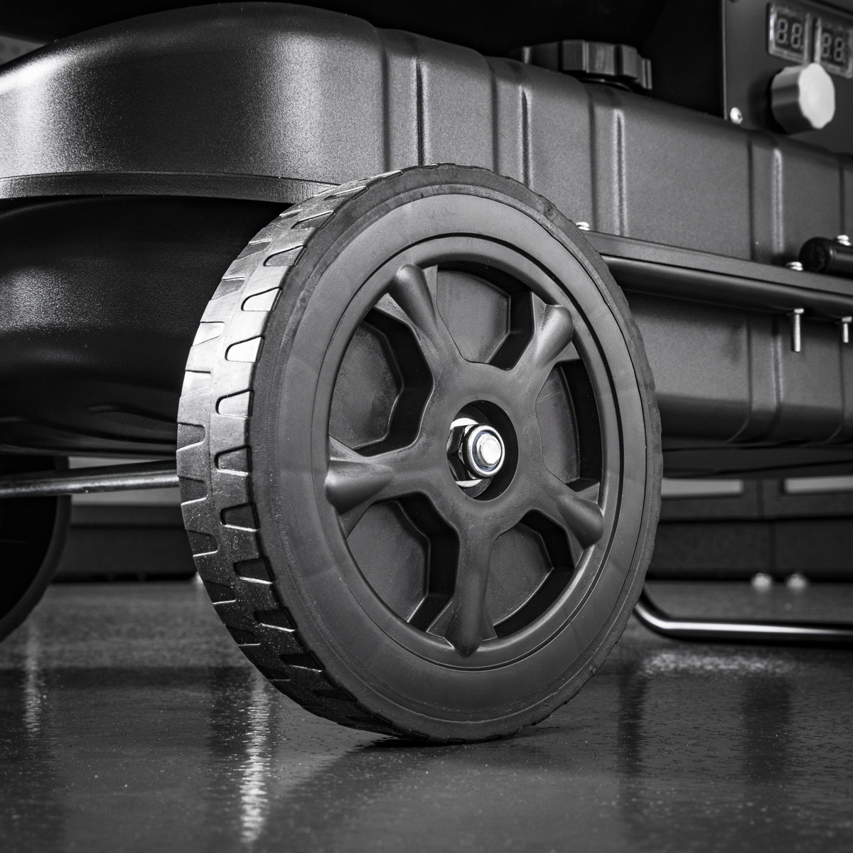 Sealey Space Warmer Indirect Kerosene/Diesel Heater with Wheels 68,000Btu/hr ABI600