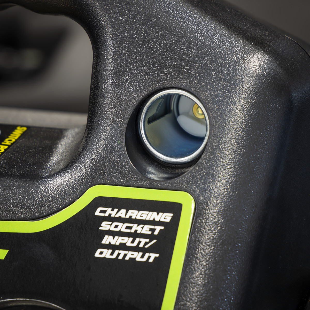 Sealey 12v & 24v battery booster pack