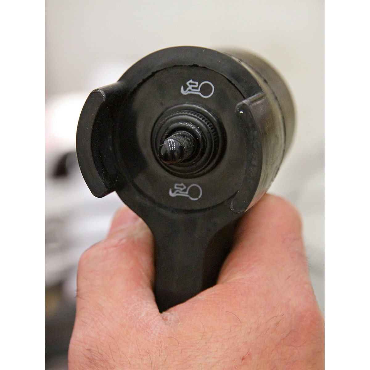 Sealey Premier Industrial Recovery Winch 8180kg (18000lb) Line Pull 12V RW8180