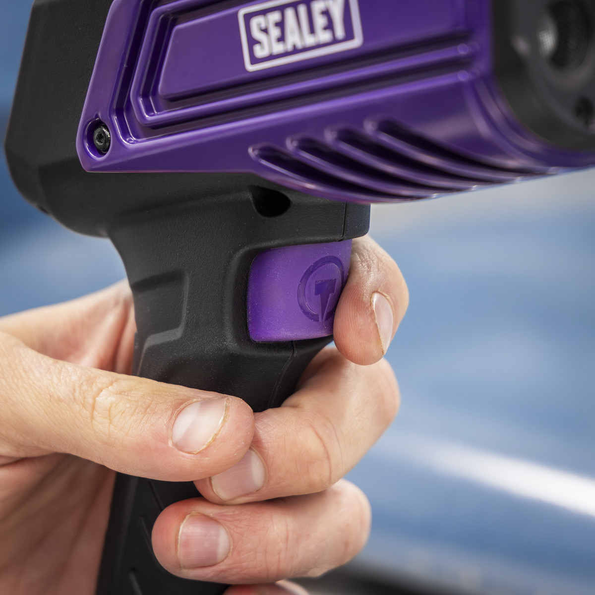 FAST CURE TIME - Achieve quick results with up to 1s UV primer curing time