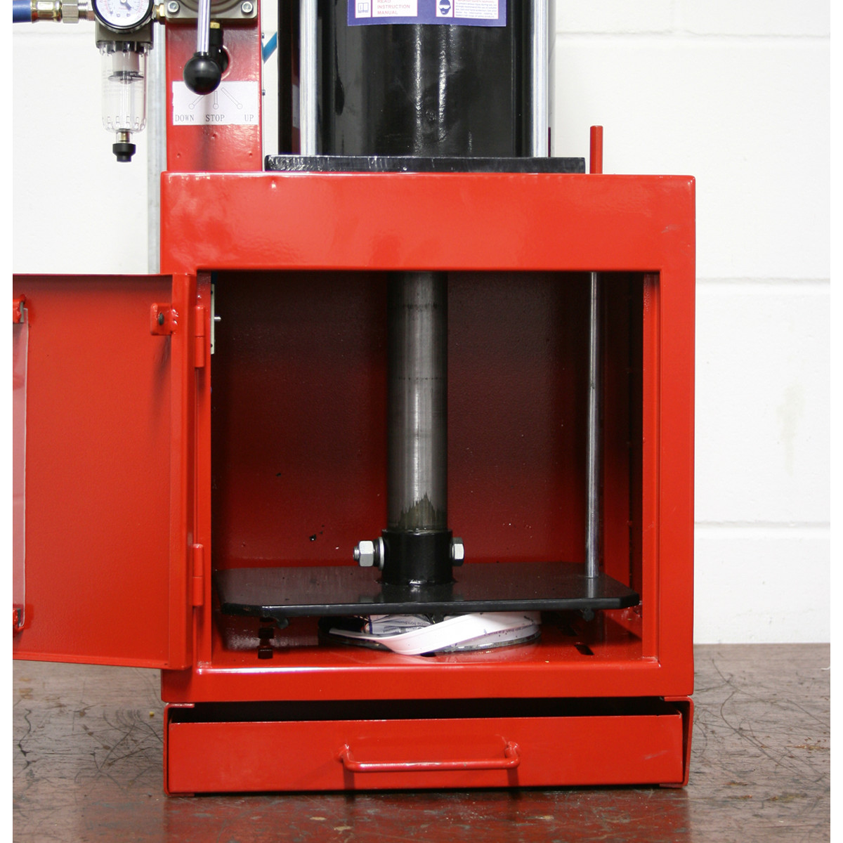 Sealey Pneumatic Paint Can Crusher 2.2 Tonne HCC08