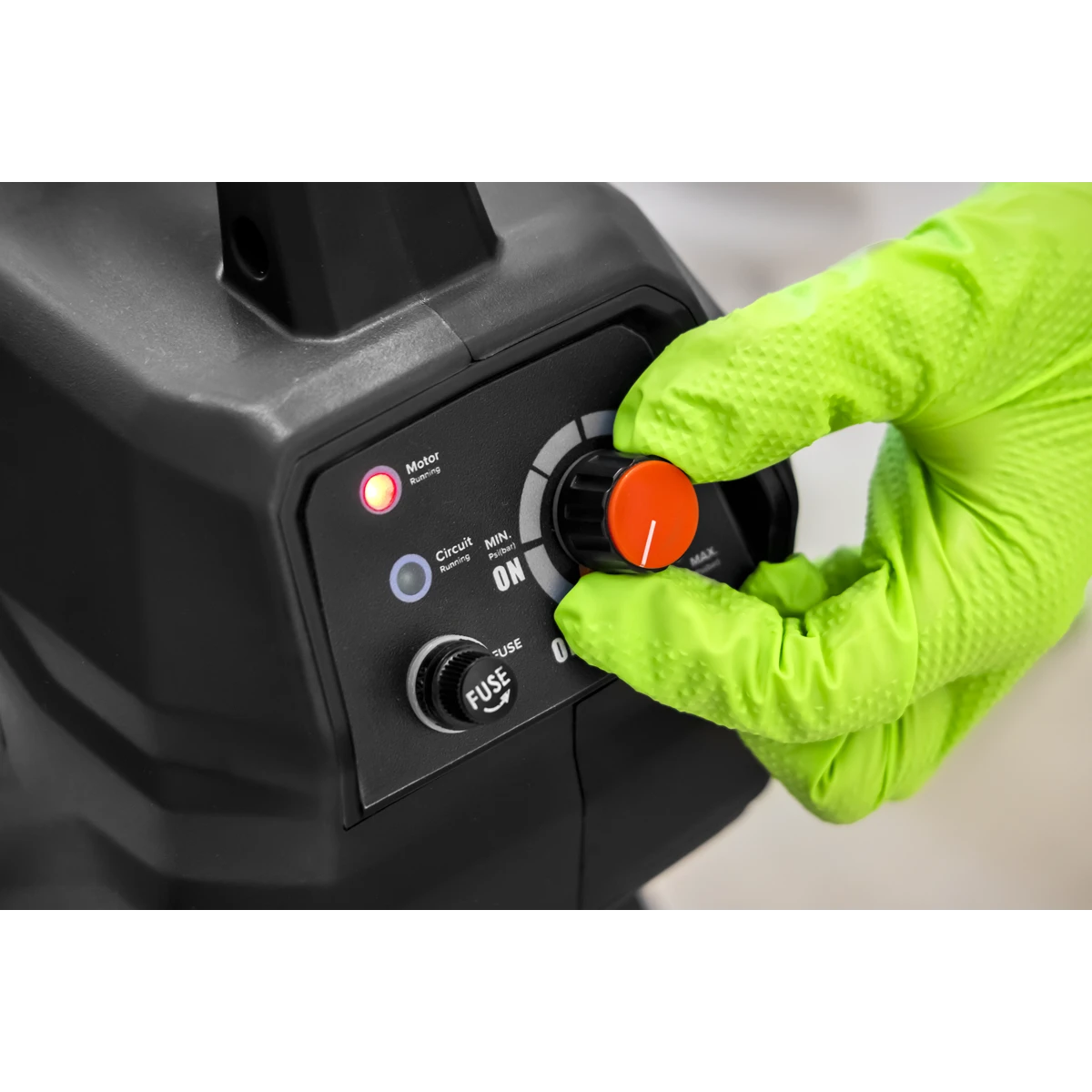 spray gun that doesn't need a compressor