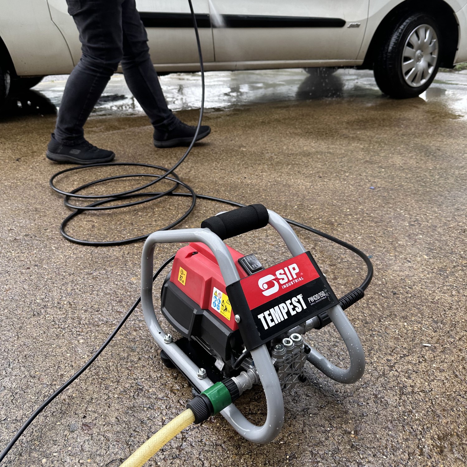 SIP TEMPEST PW420/150 Wall-Mount Pressure Washer 08920