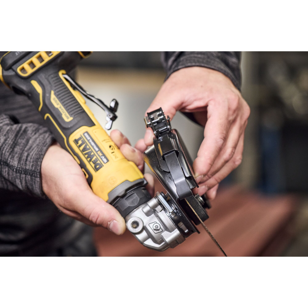 DeWalt DCG404N 18V XR Brushless 125mm Compact Angle Grinder