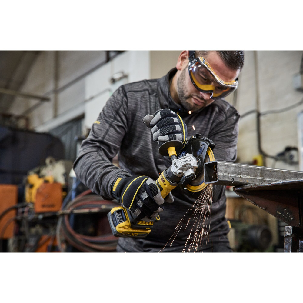 DeWalt DCG404N 18V XR Brushless 125mm Compact Angle Grinder