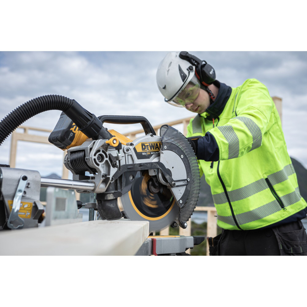 DeWalt DCS782N-XJ 18v XR 305mm Cordless Mitre Saw (Body Only)
