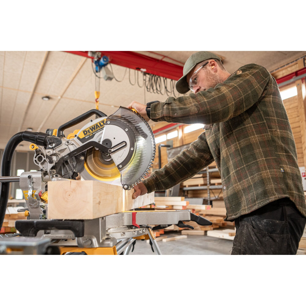 DeWalt DCS782N-XJ 18v XR Cordless Mitre Saw (Body Only)