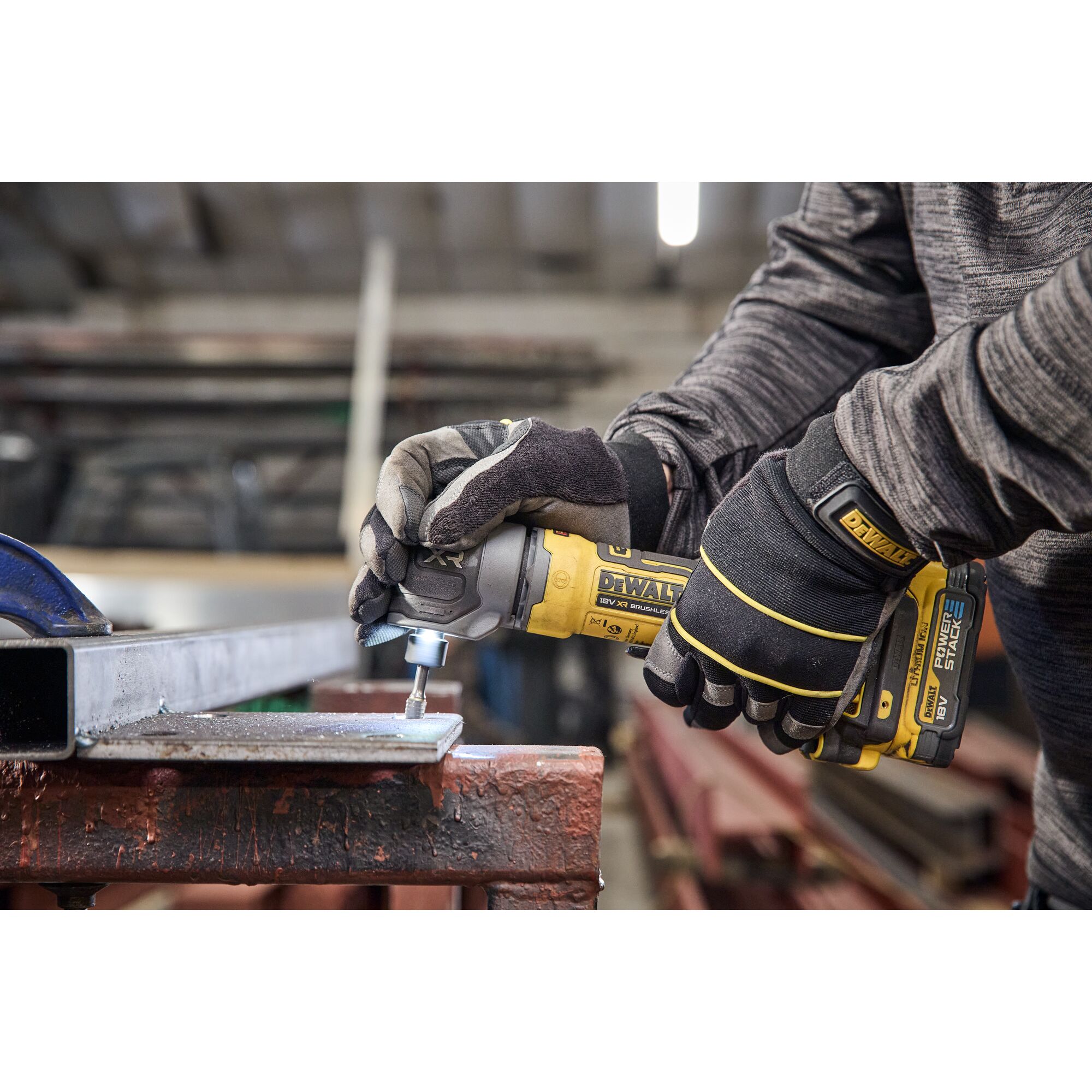 DeWalt DCG421N-XJ 18v XR Compact Right Angle Die Grinder (Body Only)