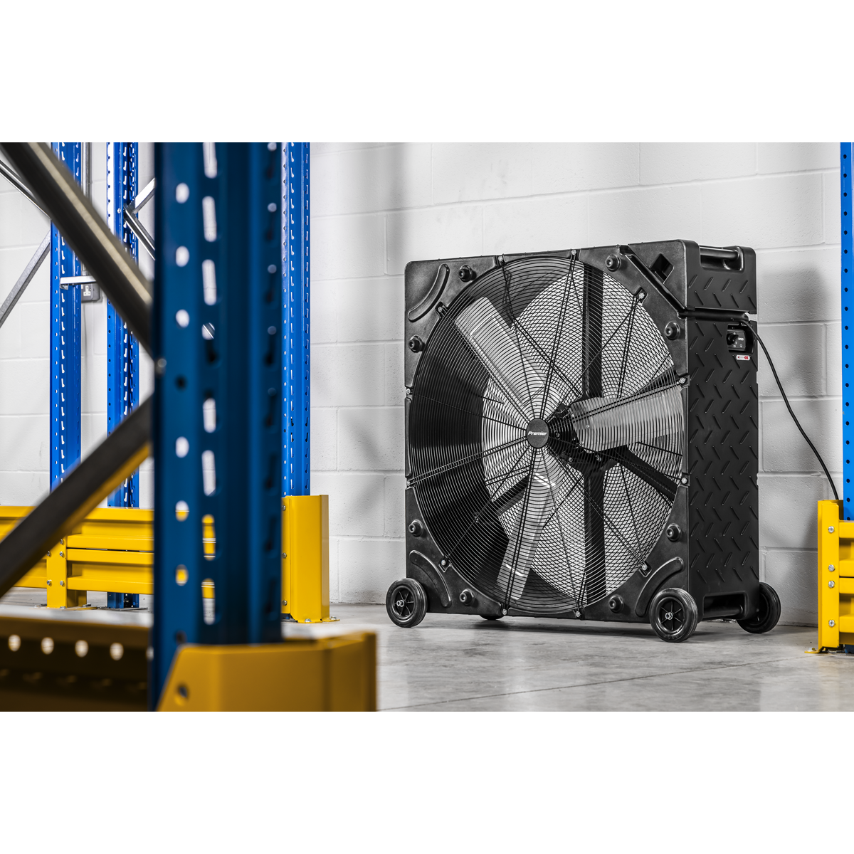 Adjustable airflow settings for versatile cooling performance.