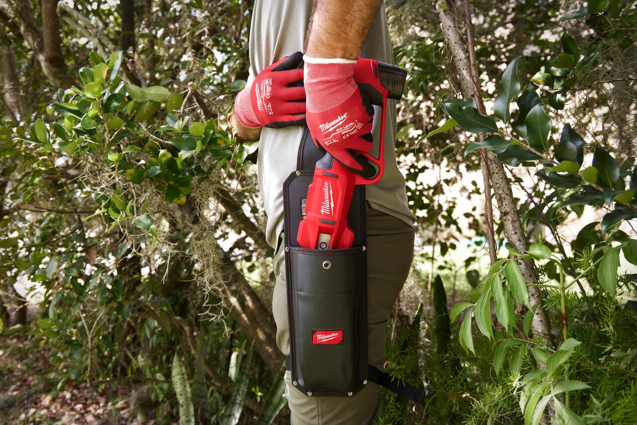 Milwaukee cordess secateurs