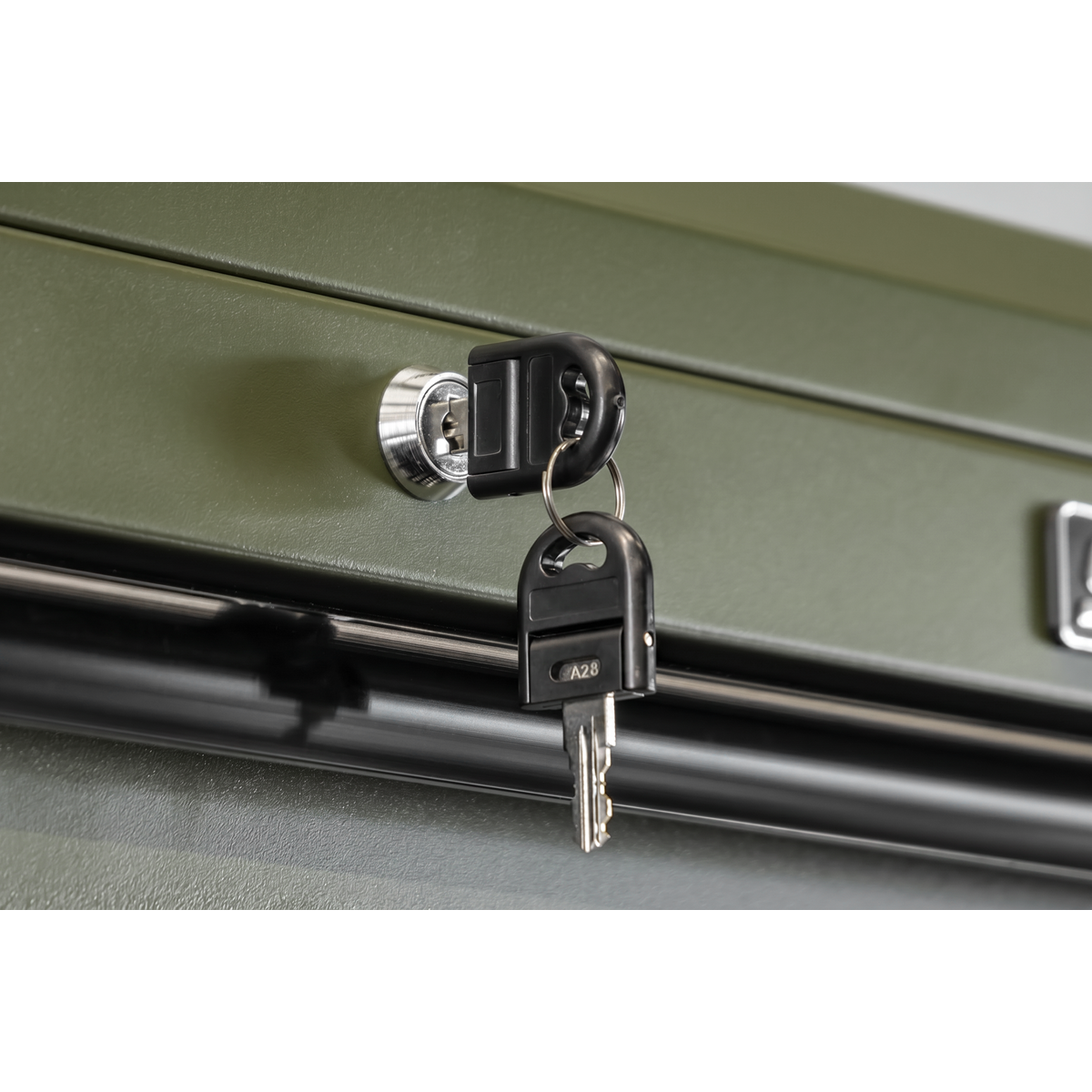 Superline professional roll cab storage