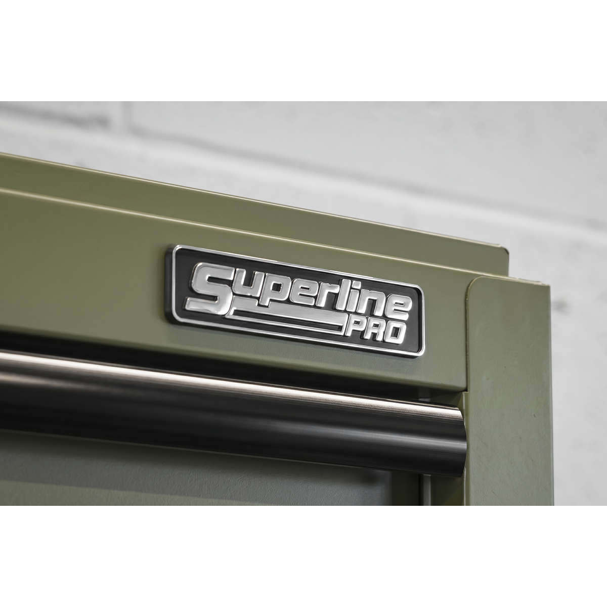 Superline professional roll cab storage