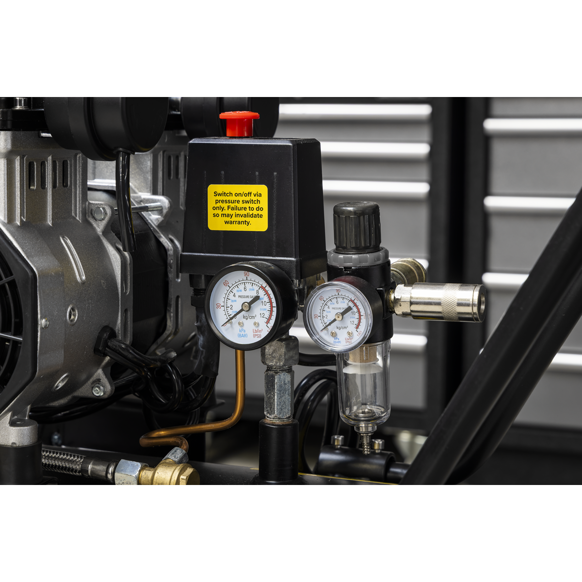 Sealey 100L Oil Free Low Noise Direct Drive Air Compressor 2 x 2hp SAC10001S