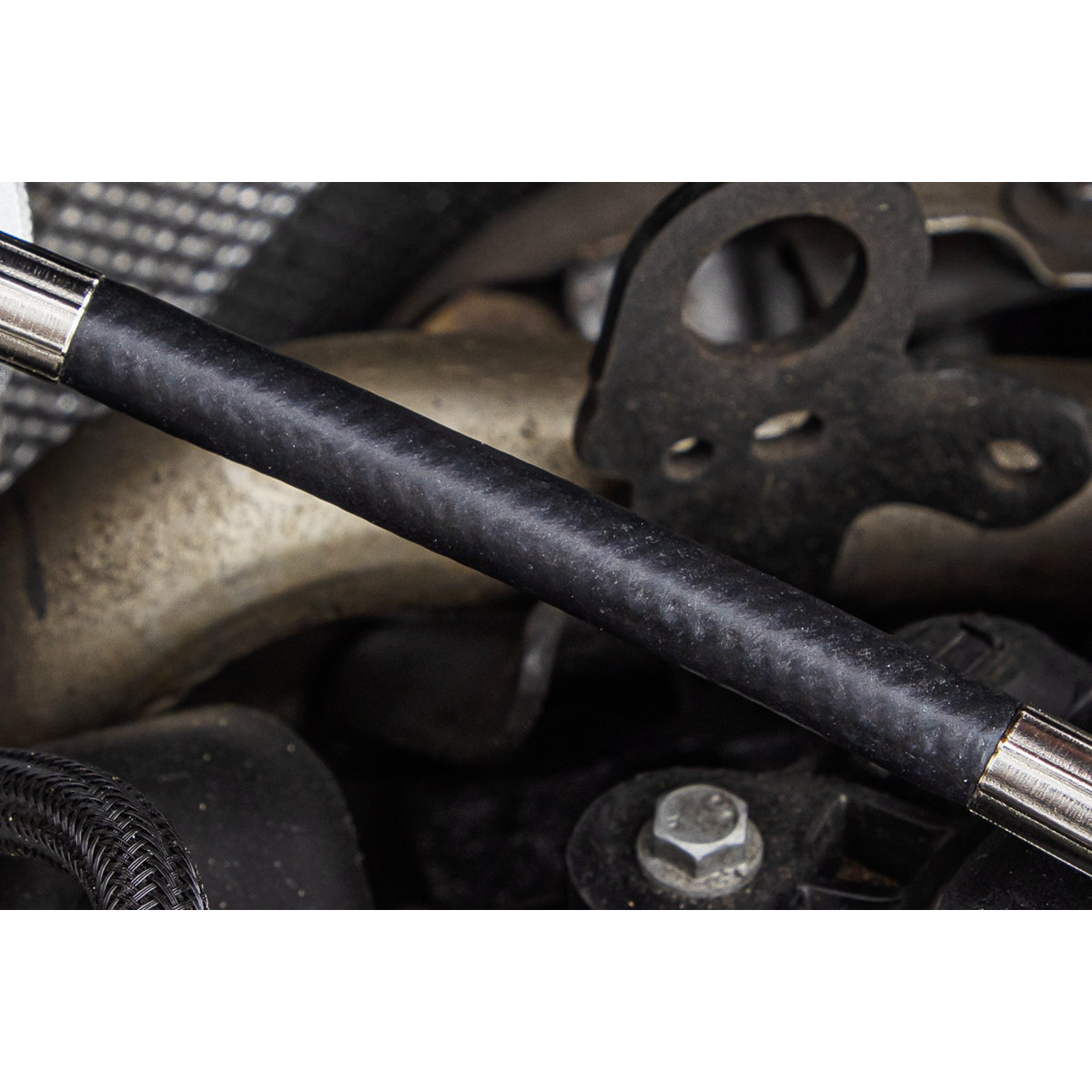 TESLA-SPECIFIC CAPS – Includes two dedicated adaptors for Tesla S X 3 and Y supporting pressures up to 2.5bar/36psi.