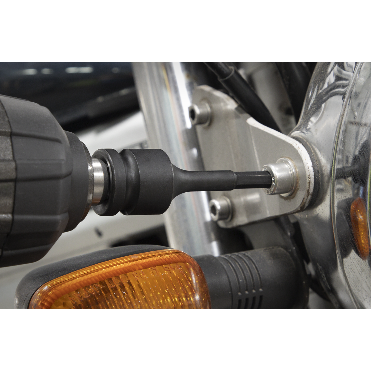 • IMPACT GRADE – Suitable for use with any impact tool.