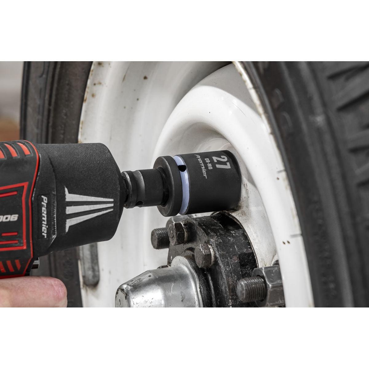 Professional set of 2/4" impact sockets