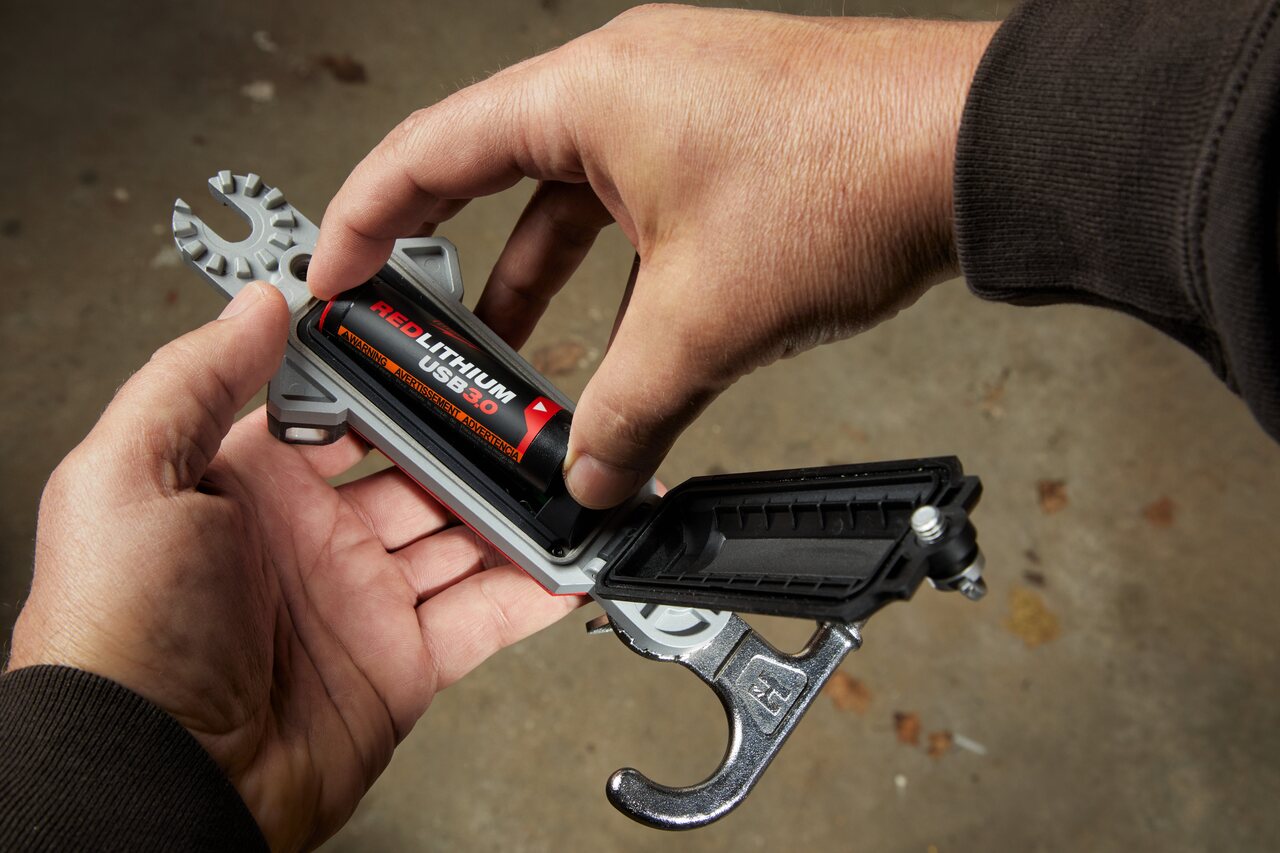 Milwaukee 3.0 Ah REDLITHIUM™ USB battery L4B3
