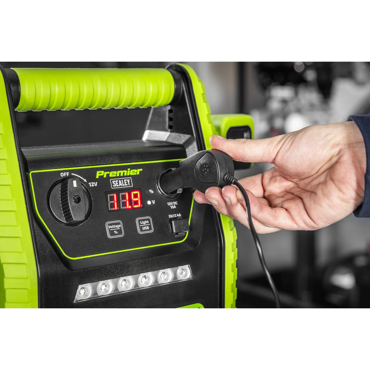 Sealey Premier 12V RoadStart Jump Starter 2200 Peak Amps PRS2200