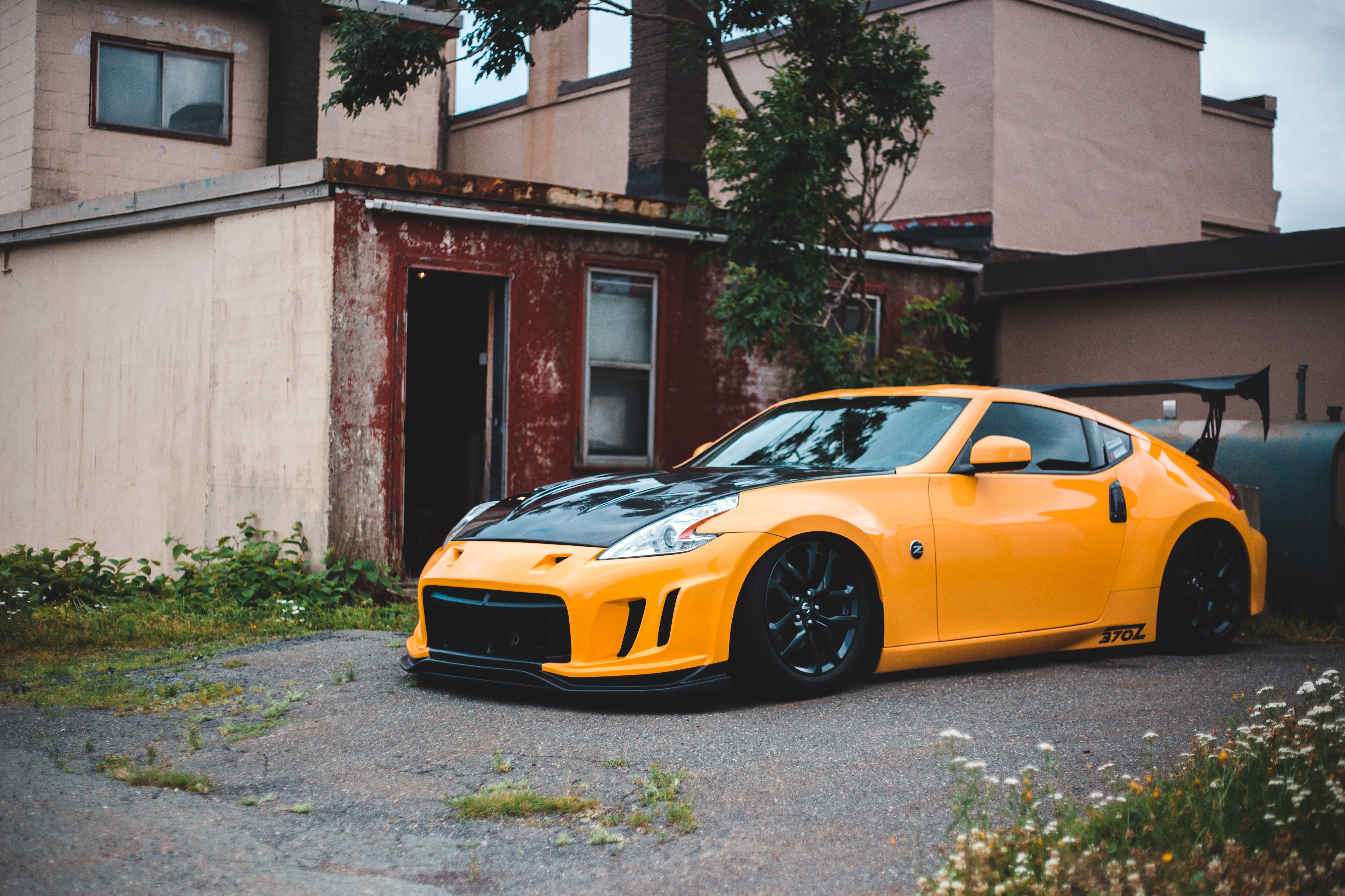 Maximizing Grip and Handling: Nissan 350Z Front & Rear Suspension