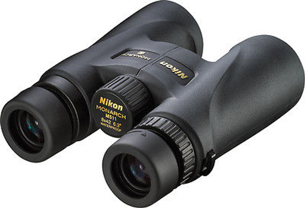 New Nikon Monarch 5 10x42 Compact Binoculars 100% Waterproof Model #7577 