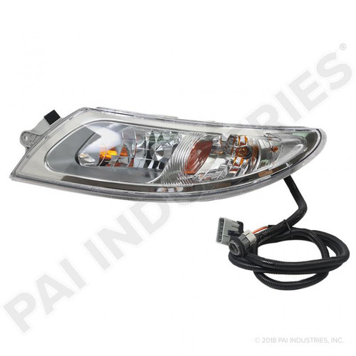 3574387C93 Navistar Headlamp
