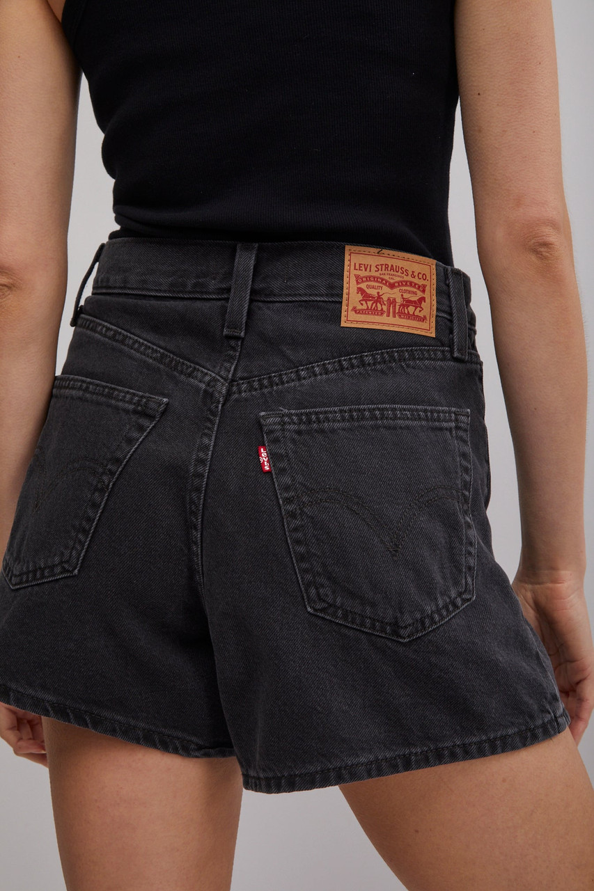 levis high waisted mom shorts, Women's Fashion, Bottoms, Shorts on Carousell