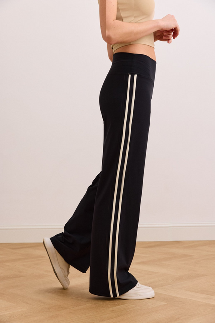 River Lift Track Pants- Black