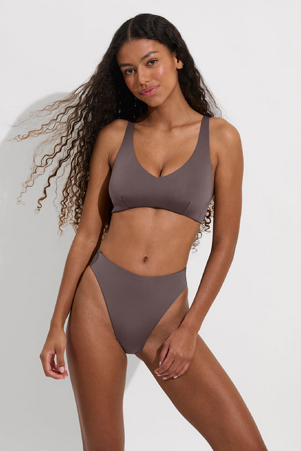 Sunday D-G Top- Stormy