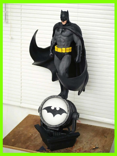Batman on Bat Signal - STL File for 3D Print - maco3d