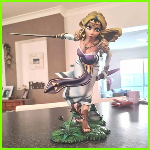 Princess Zelda with Sword - STL File for 3D Print - maco3d