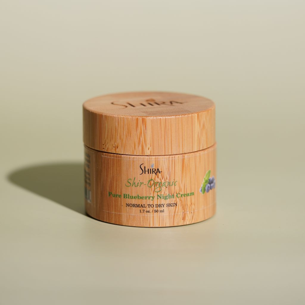 Shir-Organic Blueberry Night Cream with Green Background