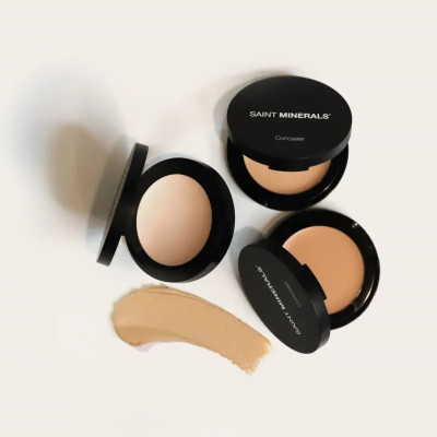 Saint Minerals Peptide Concealer Group