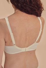 Amoena 45123 FLoria Underwire Mastectomy Bra